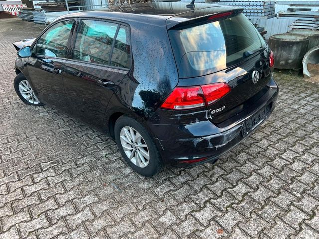 Volkswagen Golf 7 Baujahr 2013 Benziner Motor 1.2