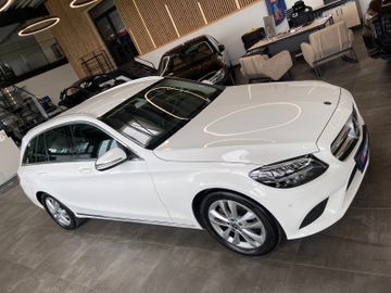 Mercedes-Benz C 180 *CARPLAY*PDC*AHK*LED*NAVI*EL.SITZE*