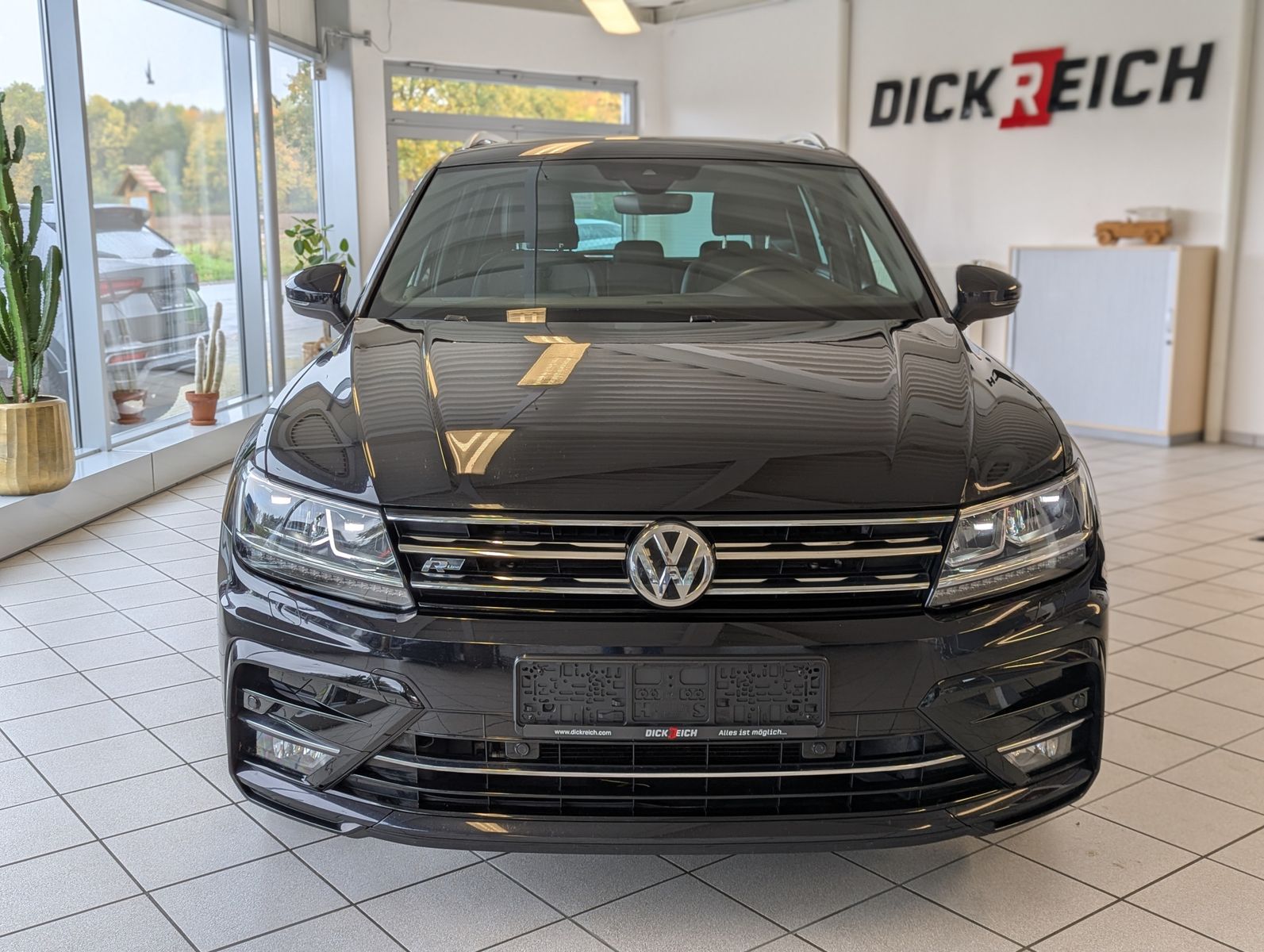 VW Tiguan 2.0 TDI DSG 4M 2x R-Line Pano HUD AHK 20" - Image 2