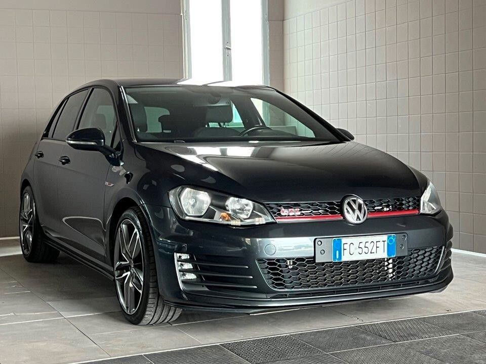 Image of Volkswagen Golf