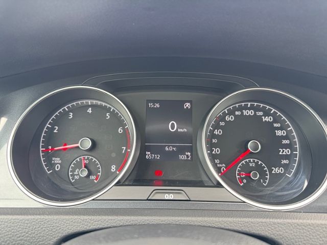 Fahrzeugabbildung Volkswagen Golf Comfortline 1.0 TSI 5-Gang AC PDC ZV