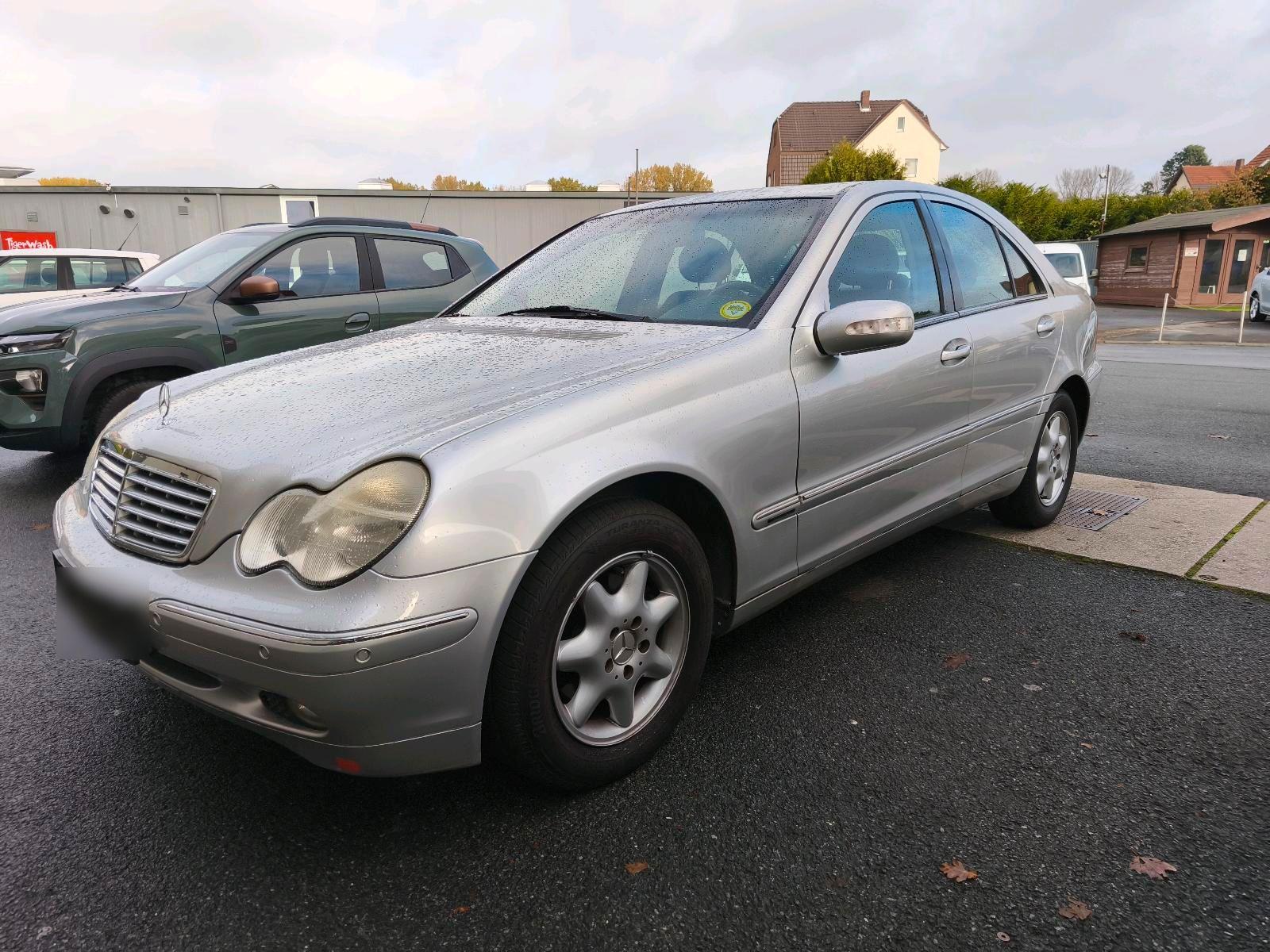 Mercedes-Benz C 180