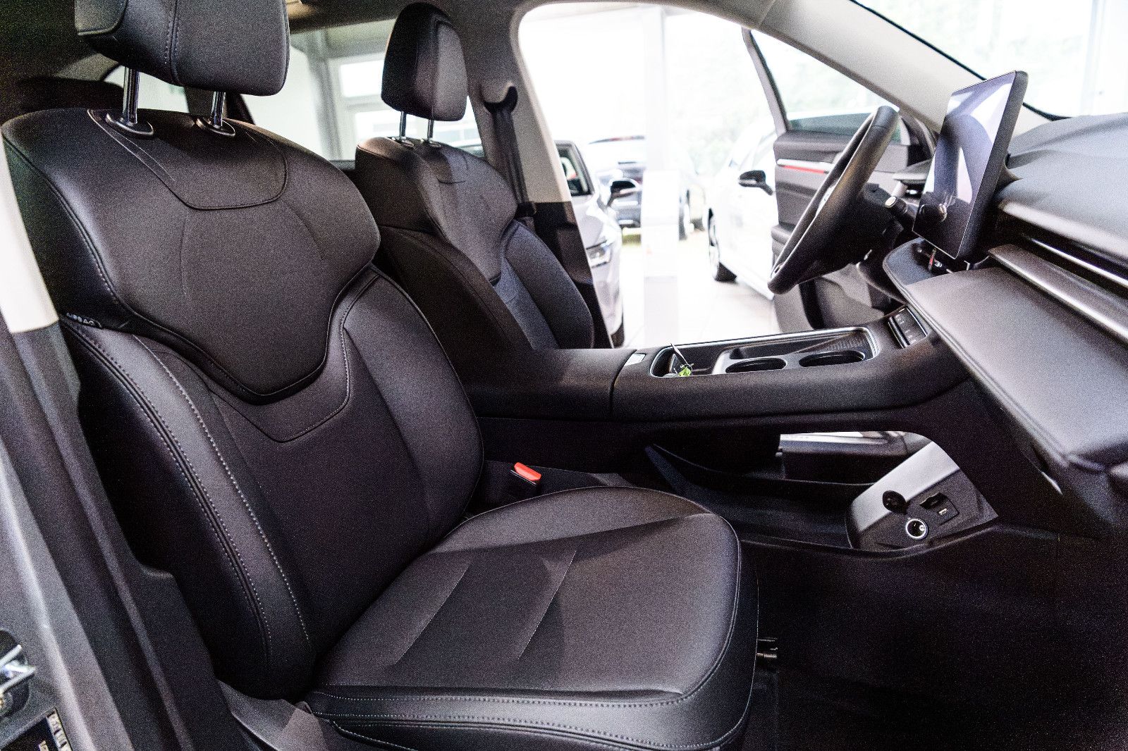 Fahrzeugabbildung GWM HAVAL H6 Luxury Pano +360 KAM *ohne Anzahlung