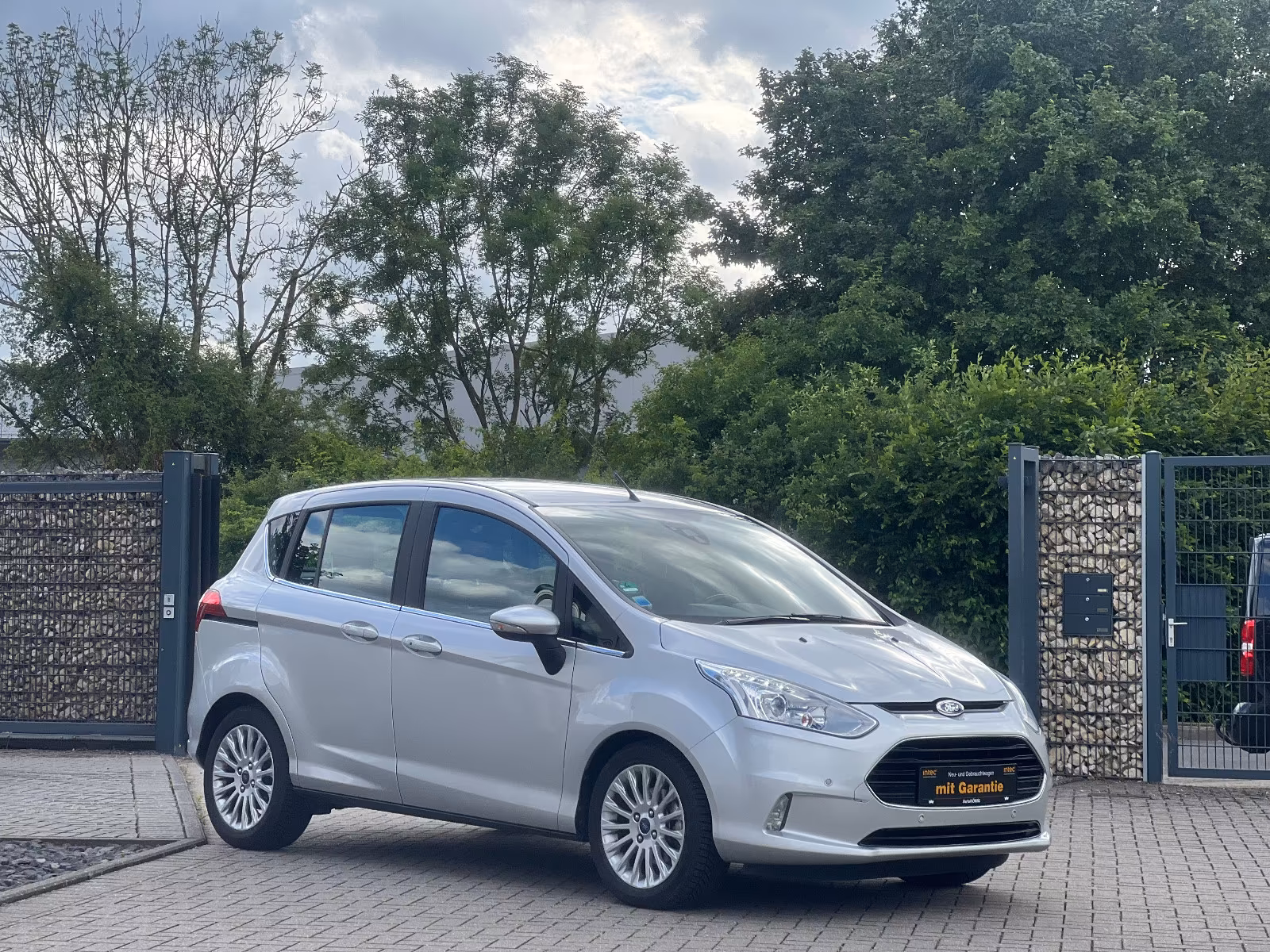 Ford B-Max Titanium* Garantie * Servicegepflegt*