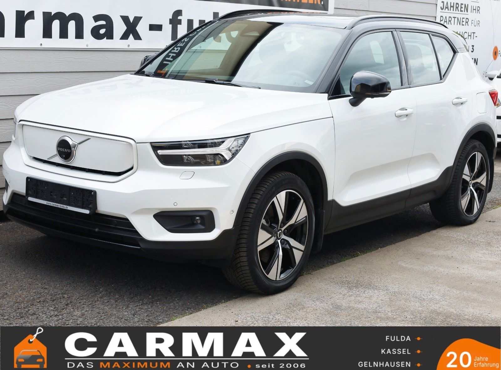 Fahrzeugabbildung Volvo XC40 Pro 78KWH AWD Leder,Navi,PanDach,Autopilot