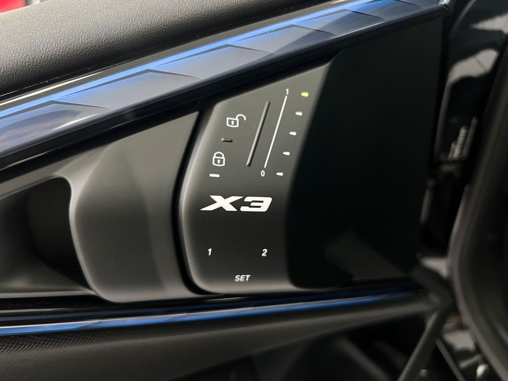 BMW X3 xDrive20d M Sport Pro*PANO*H/K*AHK*MEMO*360°