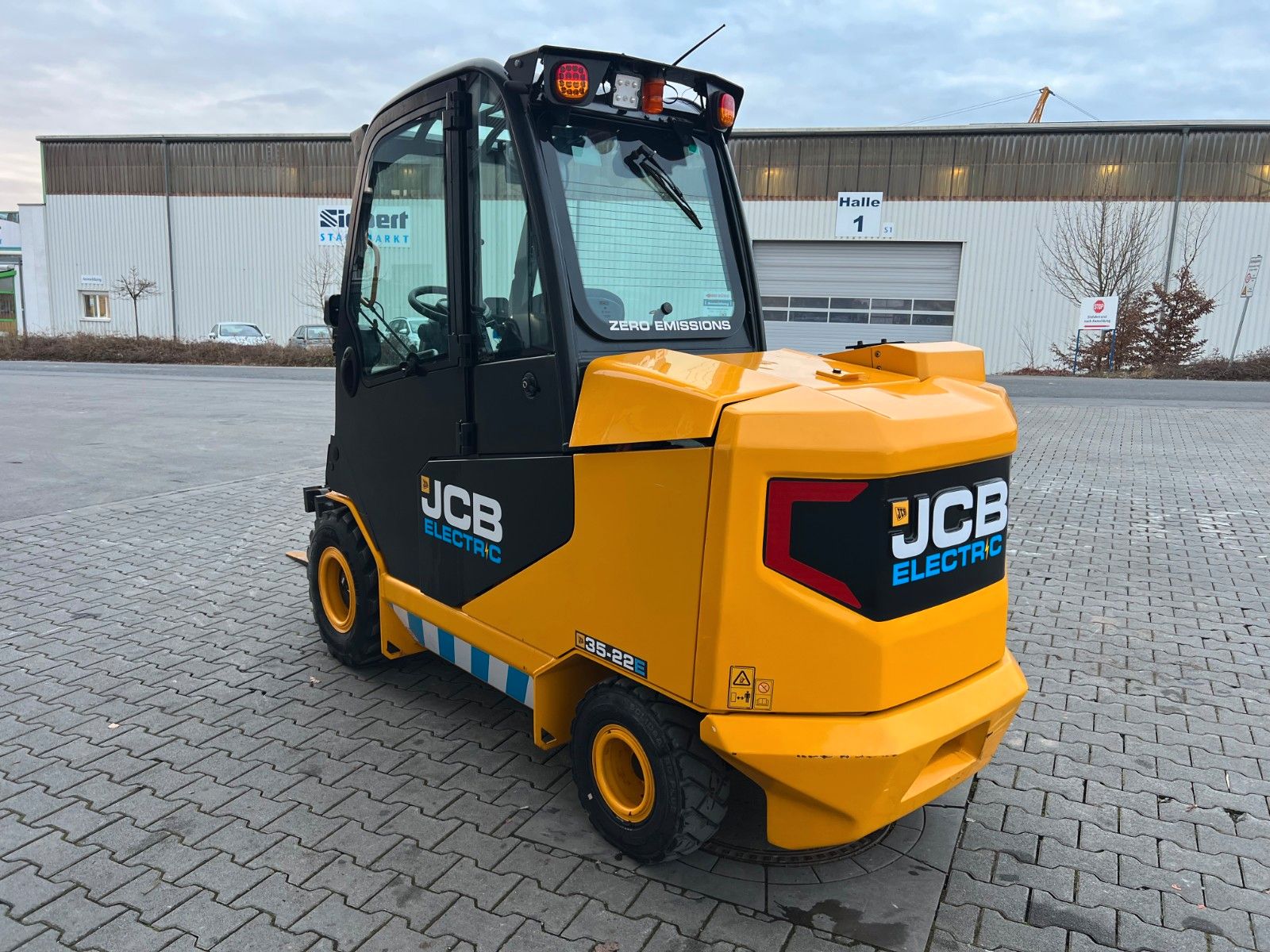 Fahrzeugabbildung JCB TLT 35-22E Teletruck / nur 131h! / 2022 / SS