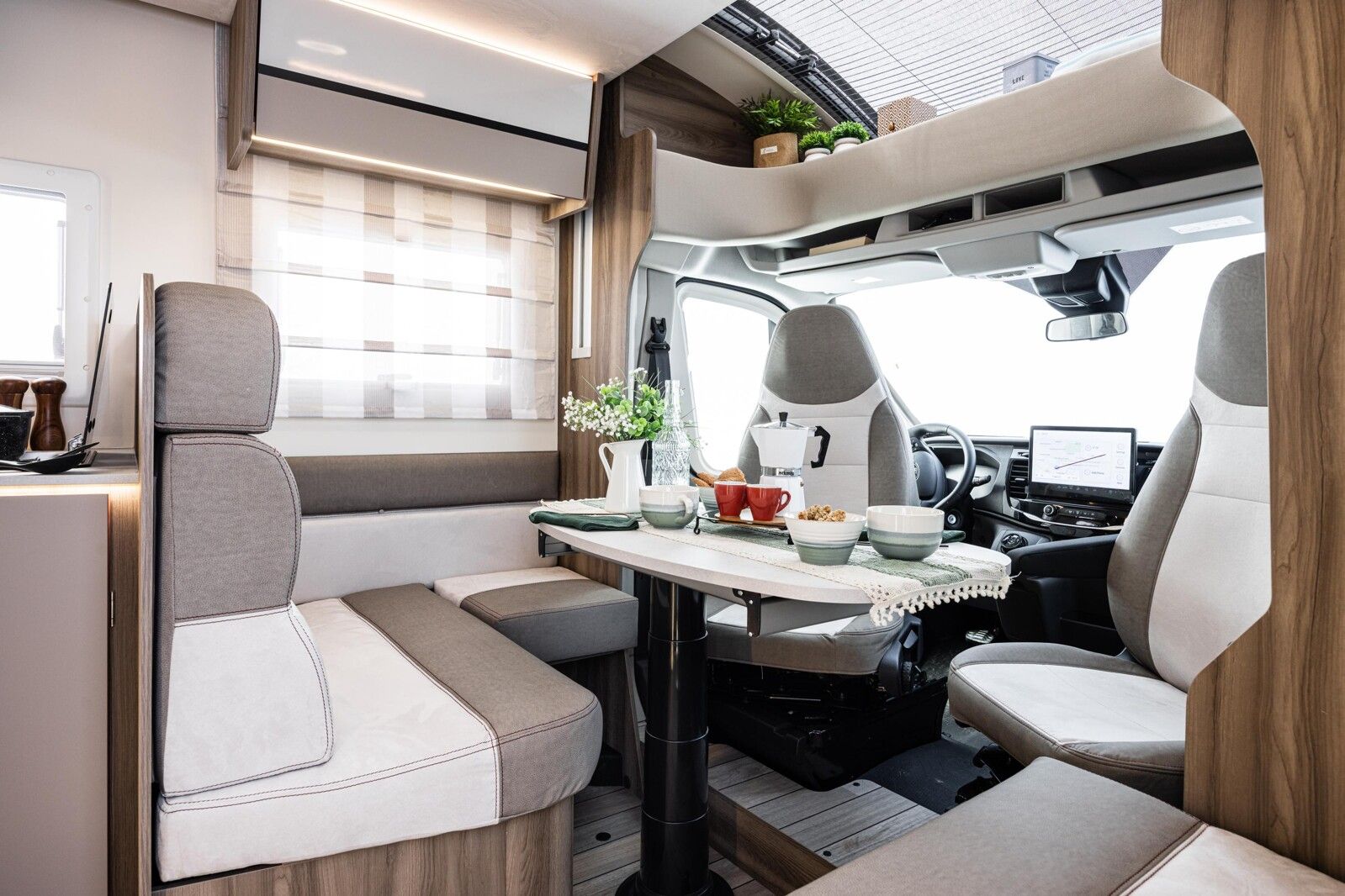 Fahrzeugabbildung Roller Team Kronos 266 TL Ford