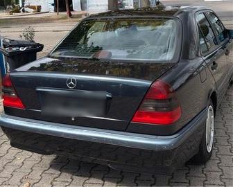 صورة 9 لـ 1997 Mercedes-BENZ C 180