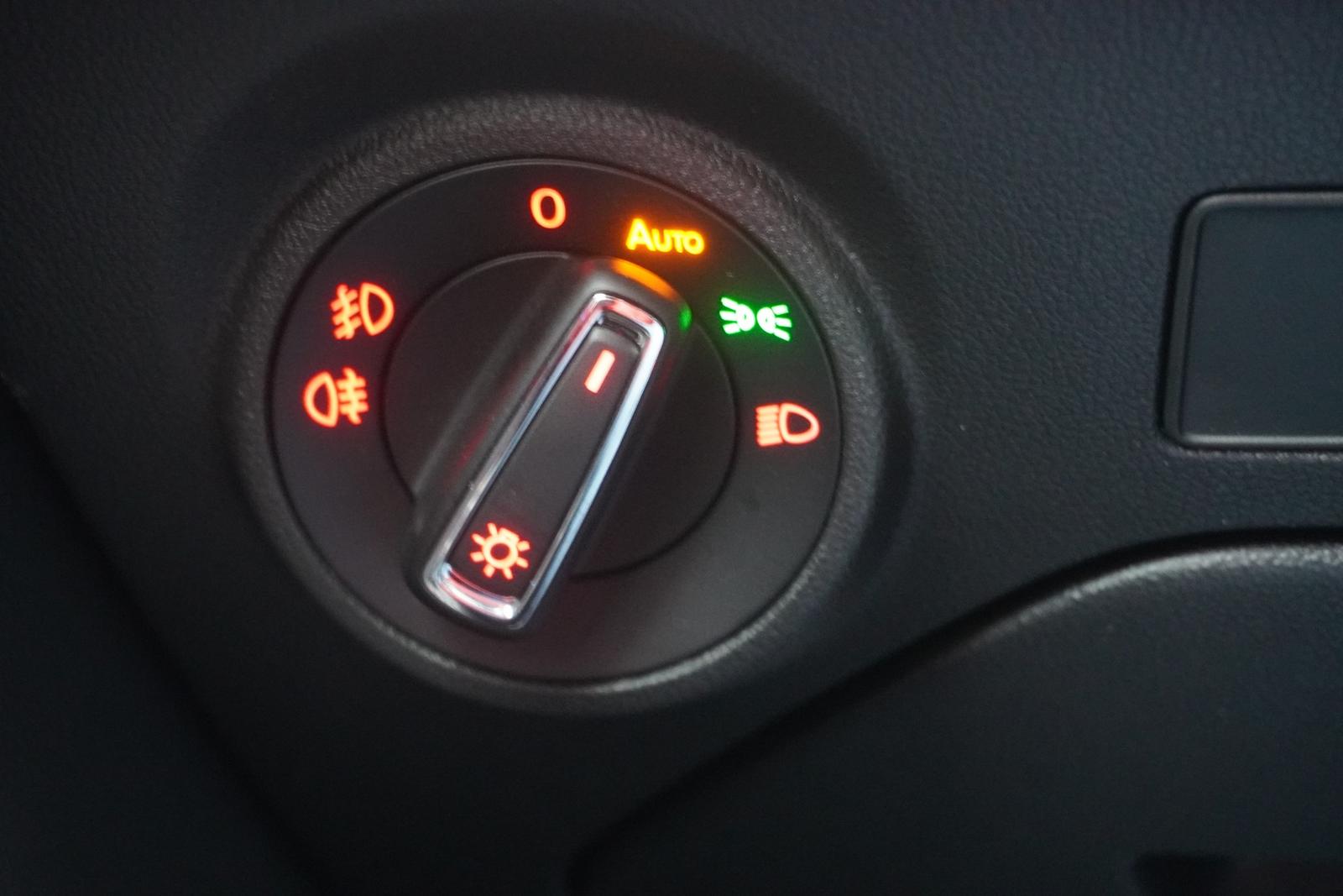Seat Leon ST 1.5 Xcellence LED Navi Panorama Tempomat