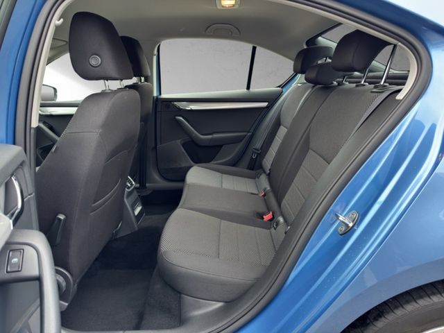 Skoda Octavia III 1.4 TSI DSG Ambition SITZHZG PDC