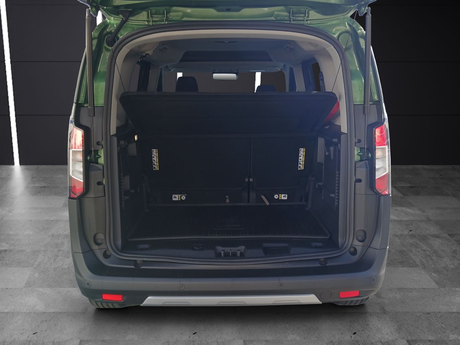 Fahrzeugabbildung Ford Tourneo Courier 1.0 EcoBoost Active Navi ACC RFK