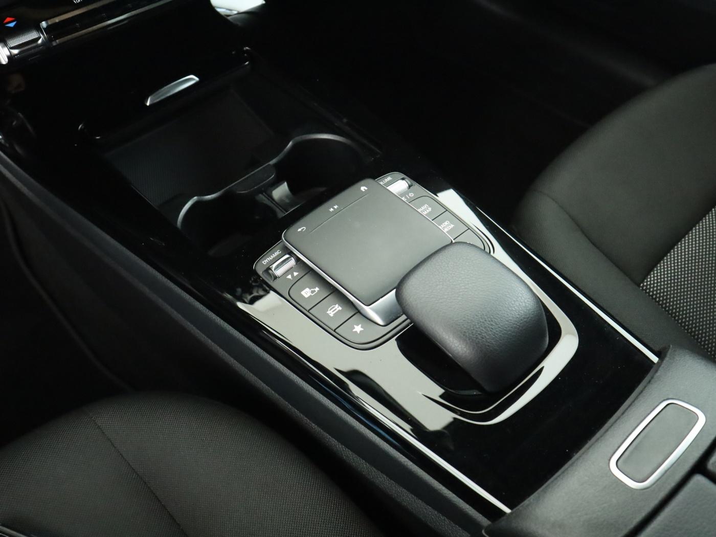 Mercedes-Benz A-Class d *LED High Performance*Park-Paket*Kamera*, миниатюра 15