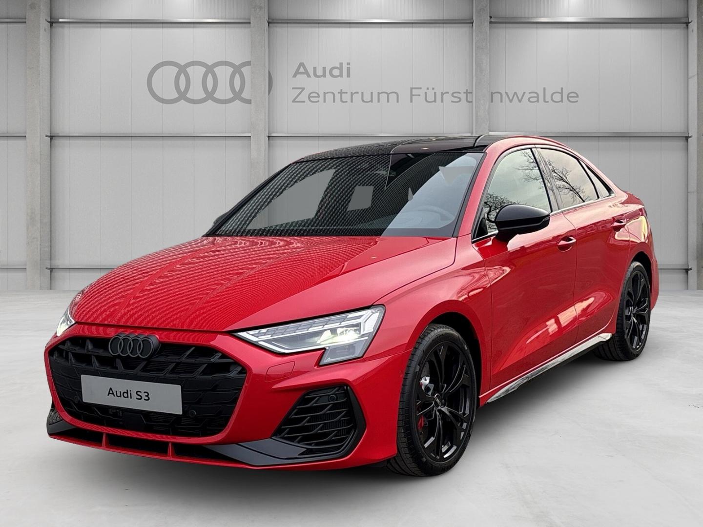 Audi S3 tronic Limousine TFSI quattro S tronic+Panoda