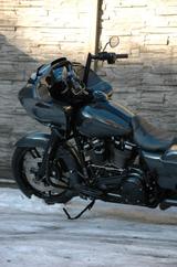 Harley-Davidson FLTRX Road Glide Bagger - HARLEY-DAVIDSON FLT