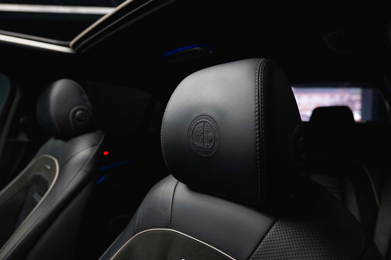 Fahrzeugabbildung Mercedes-Benz E 63 S AMG 4Matic+ Performance Night-Paket *ACC*