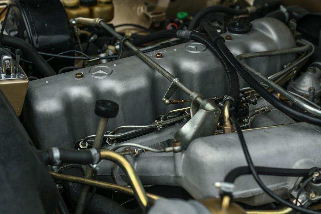 Mercedes-Benz SL 280