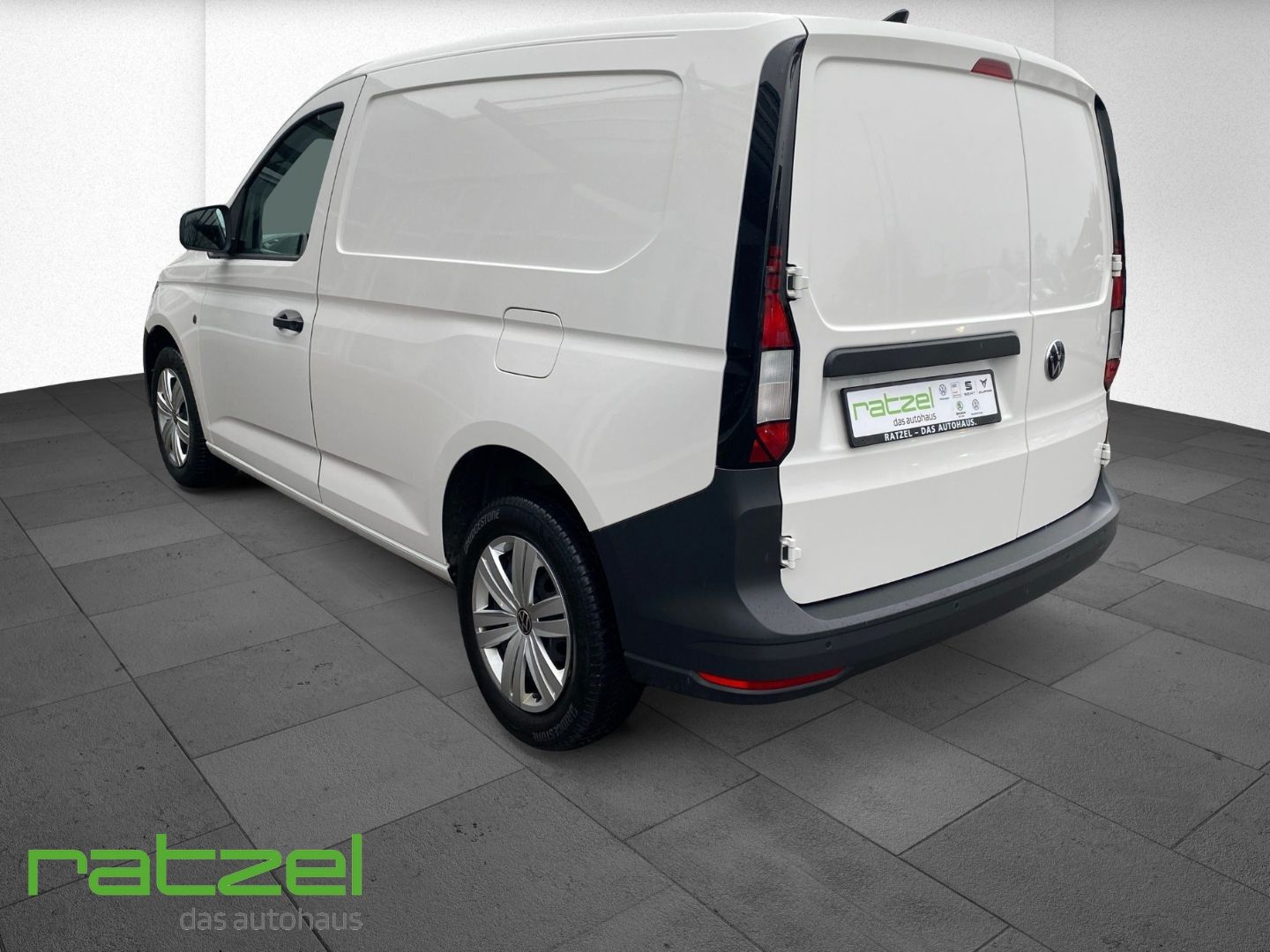 Fahrzeugabbildung Volkswagen Caddy Basis Kasten Cargo KR 1.5 TSI DAB Tel.-Vor