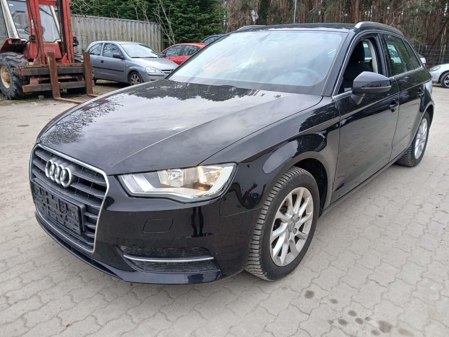 Audi A3 Sportback Quattro*AUTOM.*PDC*92.000km