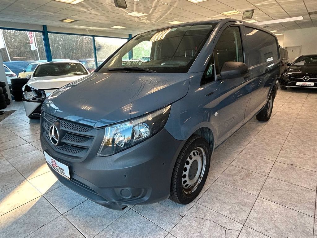 Image of Mercedes-Benz Vito