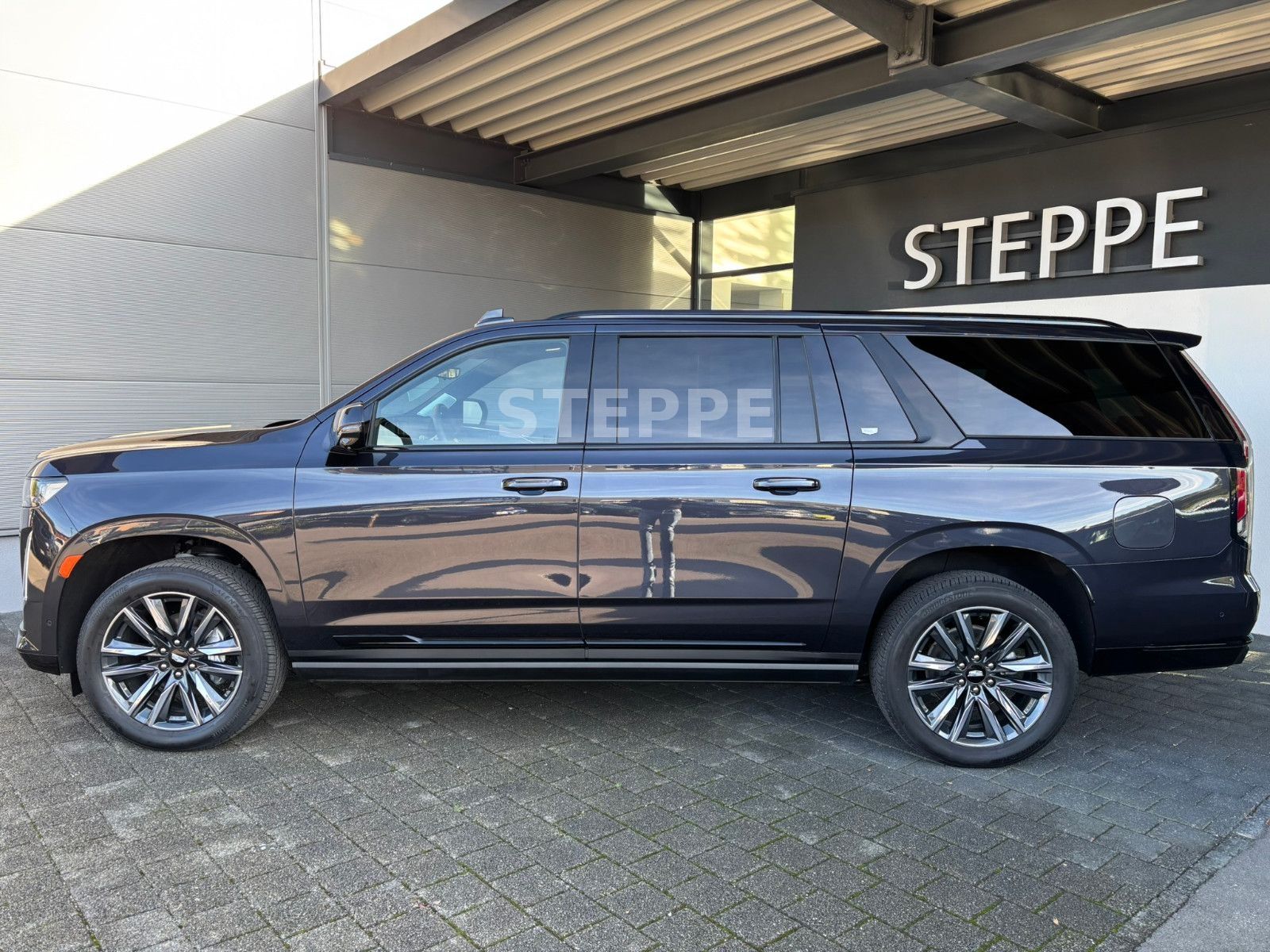 Cadillac Escalade 6.2 V8 ESV Sport Platinum EU-Navi AHK