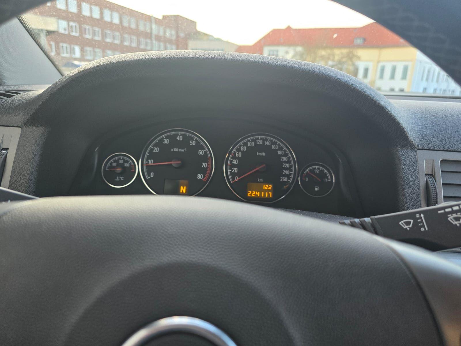 Opel Signum 2005 — photo 7