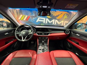 Alfa-Romeo Stelvio - 11