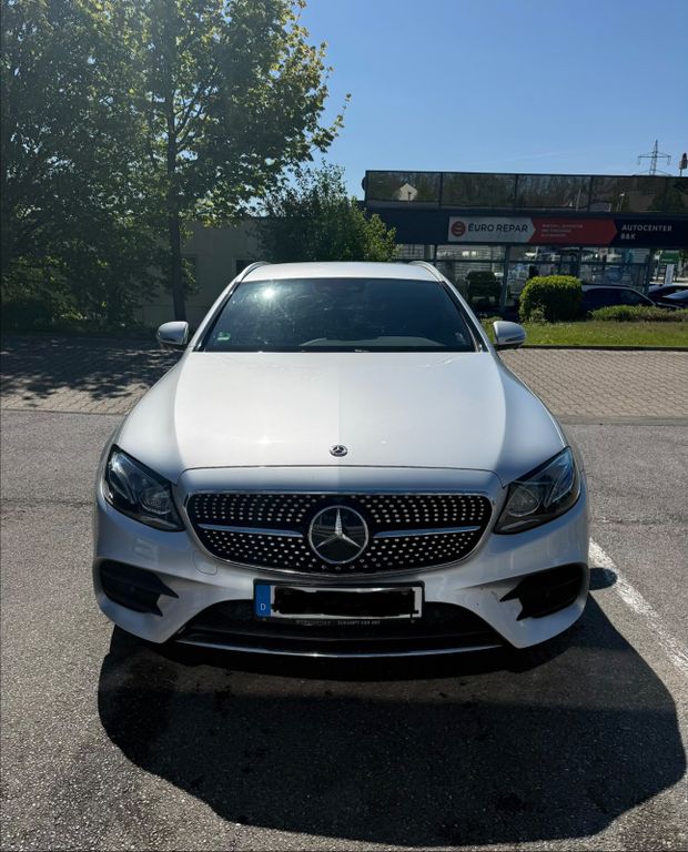 Image of Mercedes-Benz E 350