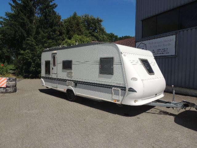 Hobby 560 KMFe -MOVER - Dreier Etagenbett-Fran.Bett