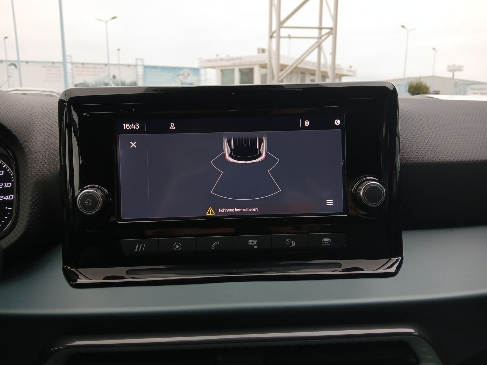 Fahrzeugabbildung SEAT Arona TSI Xperience DSG LED AHK GRA PDC SH LM