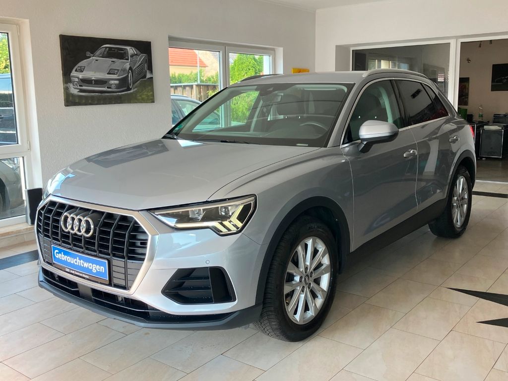 Image of Audi Q3