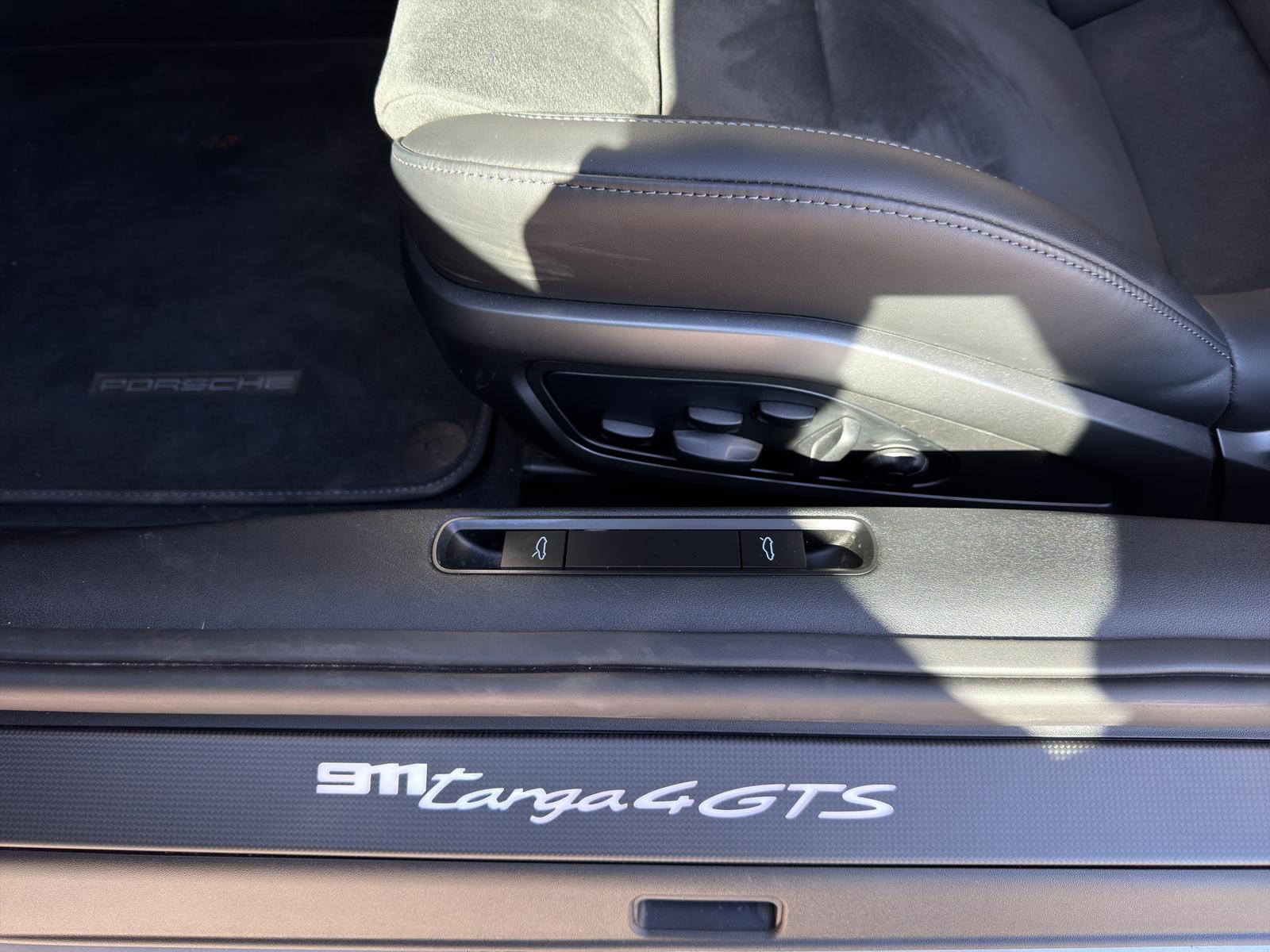 Porsche 992 (911) Targa 4 GTS | Neupreis 238.551.- EUR |