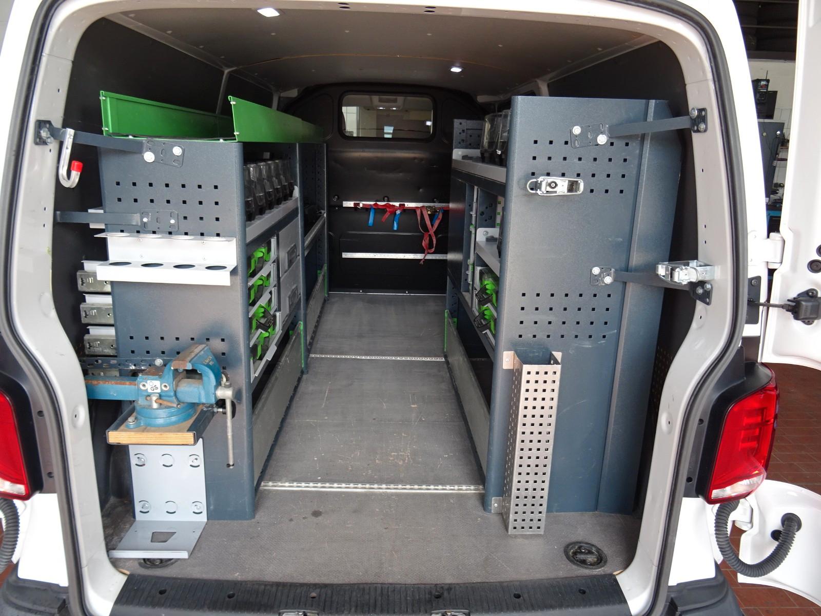 Volkswagen T6.1 Kasten Lang AHK Regale PDC Klima