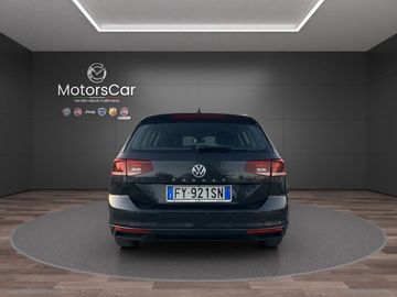 Volkswagen Passat - 6