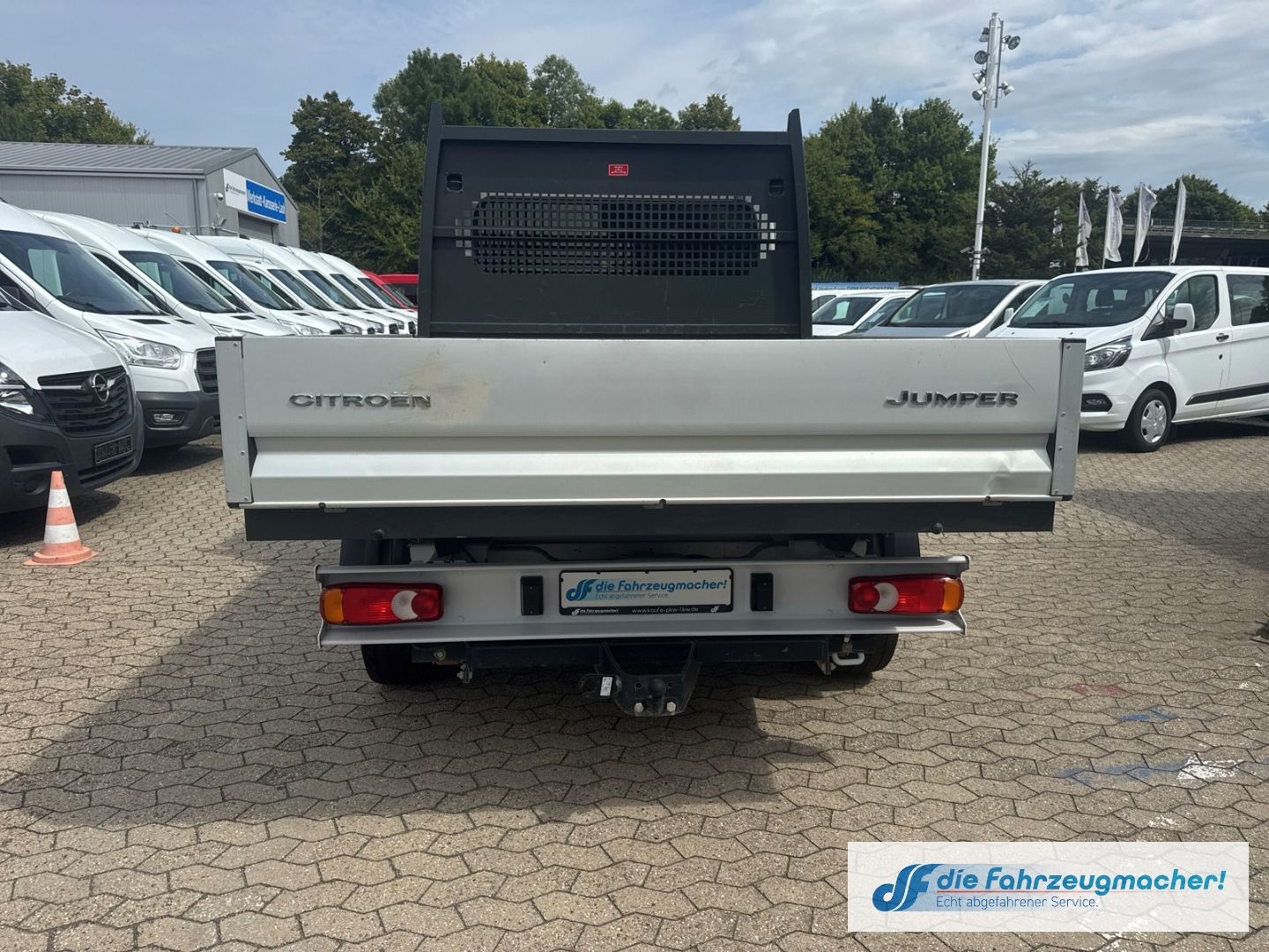 Fahrzeugabbildung Citroën Jumper Pritsche Doppelkabine DAB Spurhalteass. N