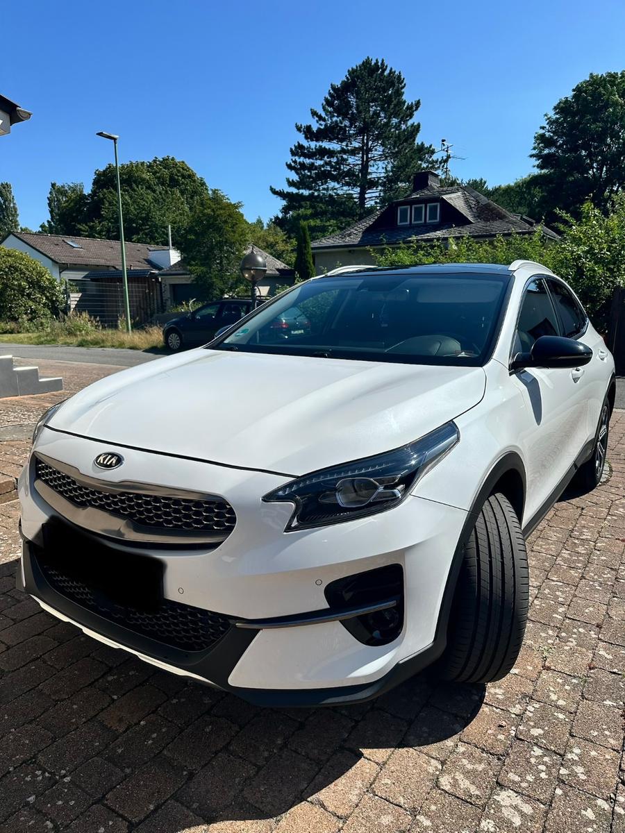 Kia *XCeed 1.6 T-GDI DCT Platinum/ Pano/Cam/Memory*