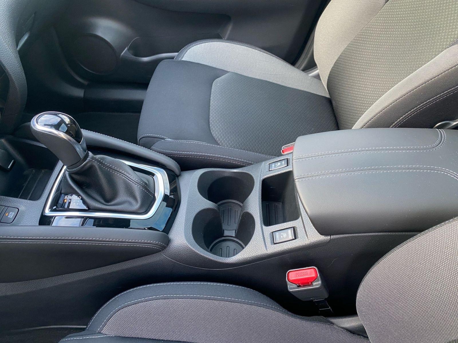 Nissan Qashqai | 1.3 DIG-T | 117 kW | N-Connecta | AHK