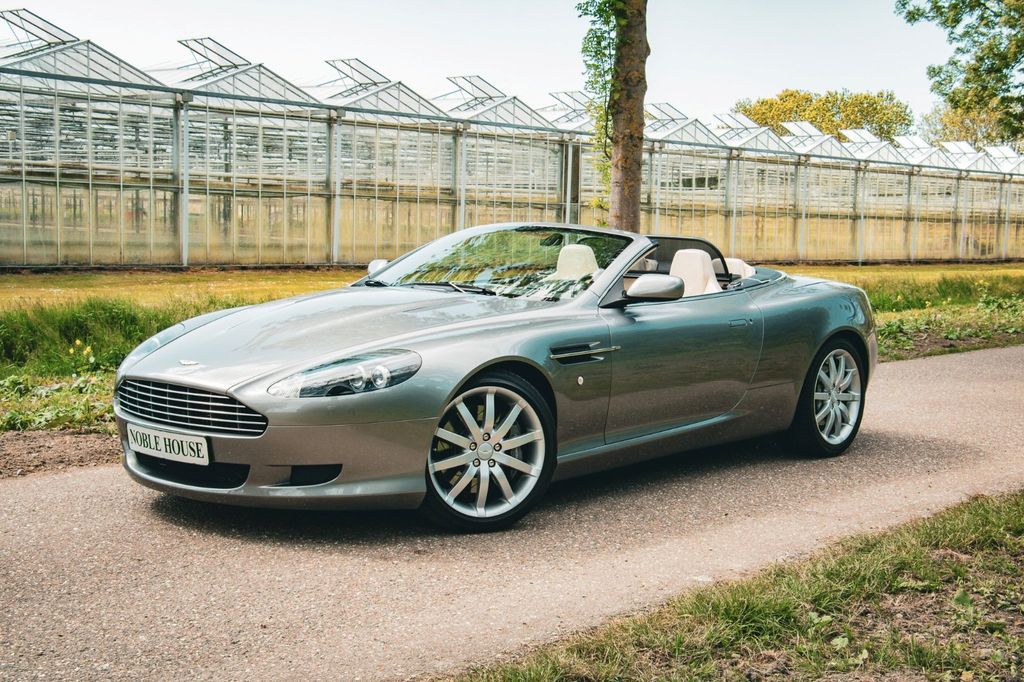 Aston Martin DB9