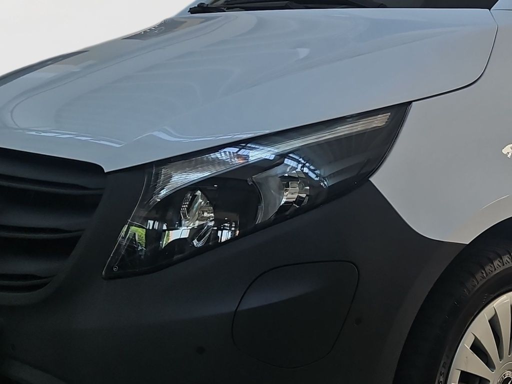 Fahrzeugabbildung Mercedes-Benz eVito 112 Kasten extralang PTS SHZ 180°Türen GRA