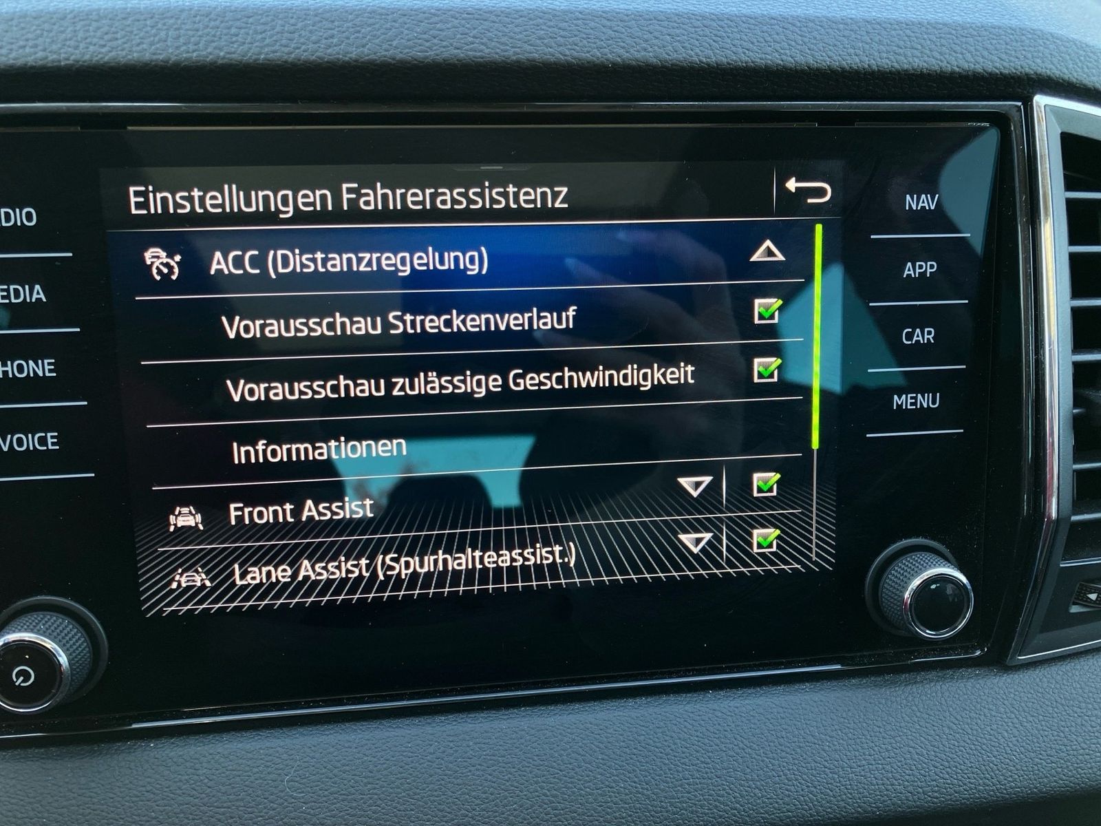 Skoda Karoq - Bild 17