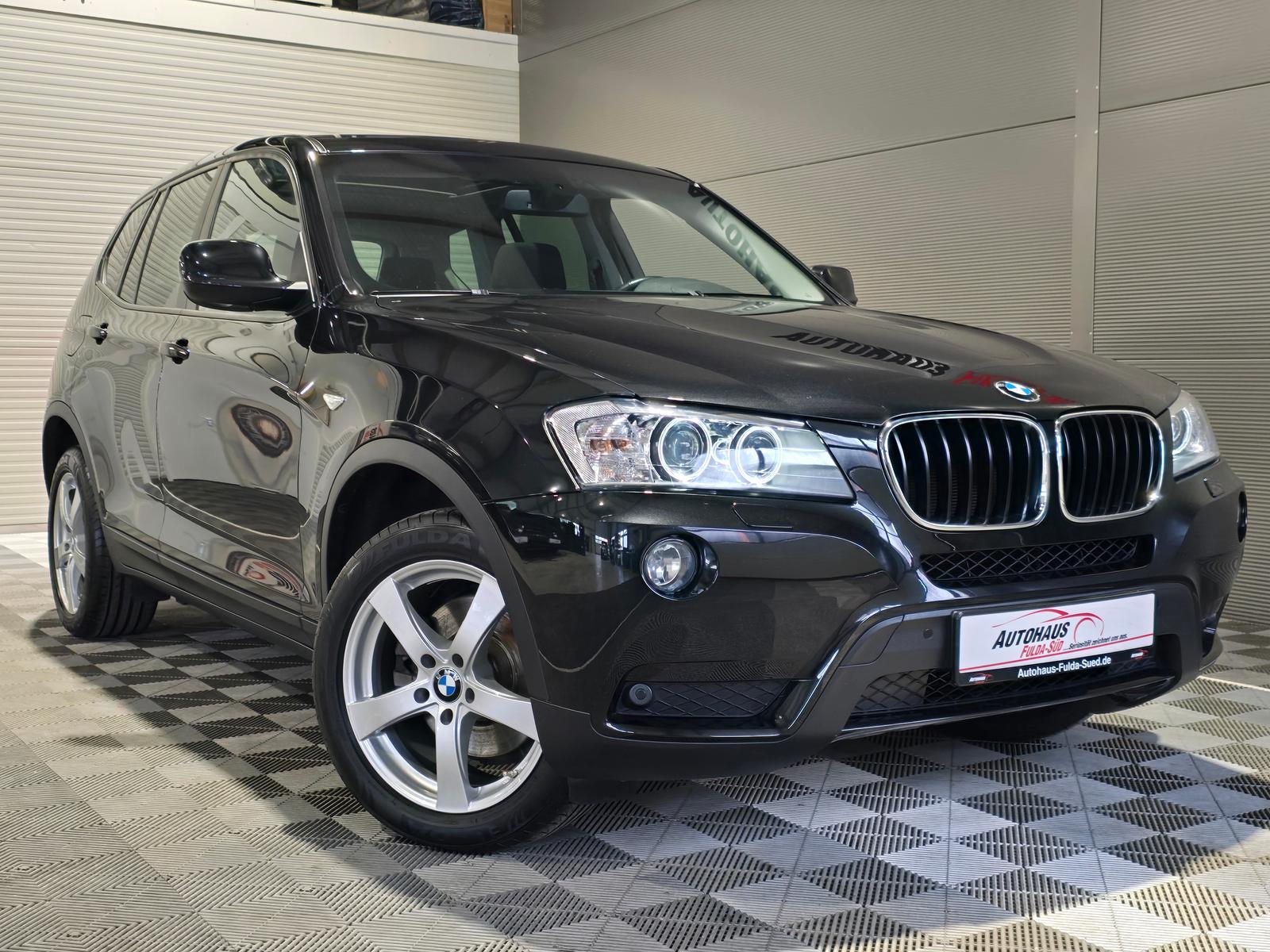 BMW X3 xDrive 20 i°BiXenon°AHK°Pano°PDC°Shzg°BT°FSE