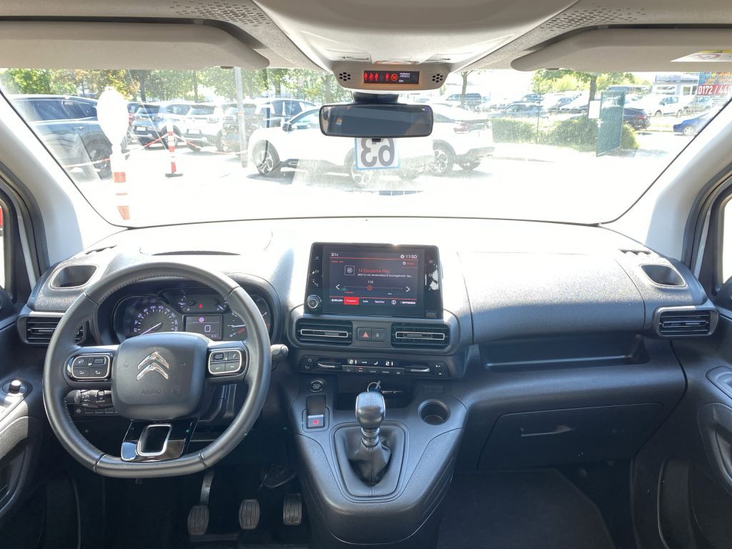 Fahrzeugabbildung Citroën Berlingo M PureTech 110 FEEL *Touch*Keyless*PDC*