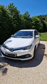 Toyota Auris 1,33-l-Dual-VVT-i -  - Toyota Auris: 33