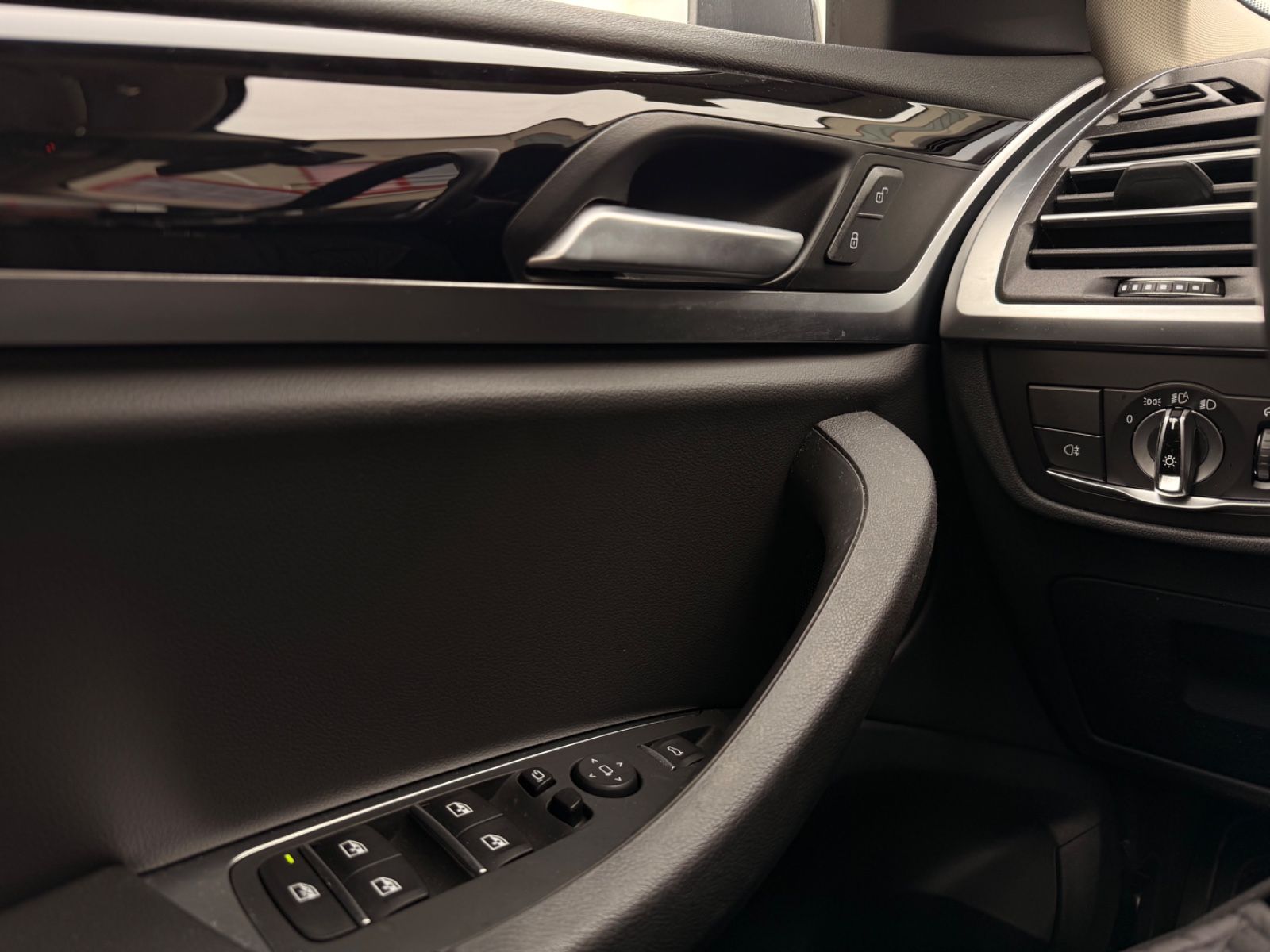 BMW X3 xDrive 20 d LEDER NAVI AUTOMATIK NEUES MODELL foto 22