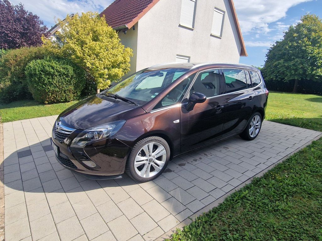 Image of Opel Zafira Tourer