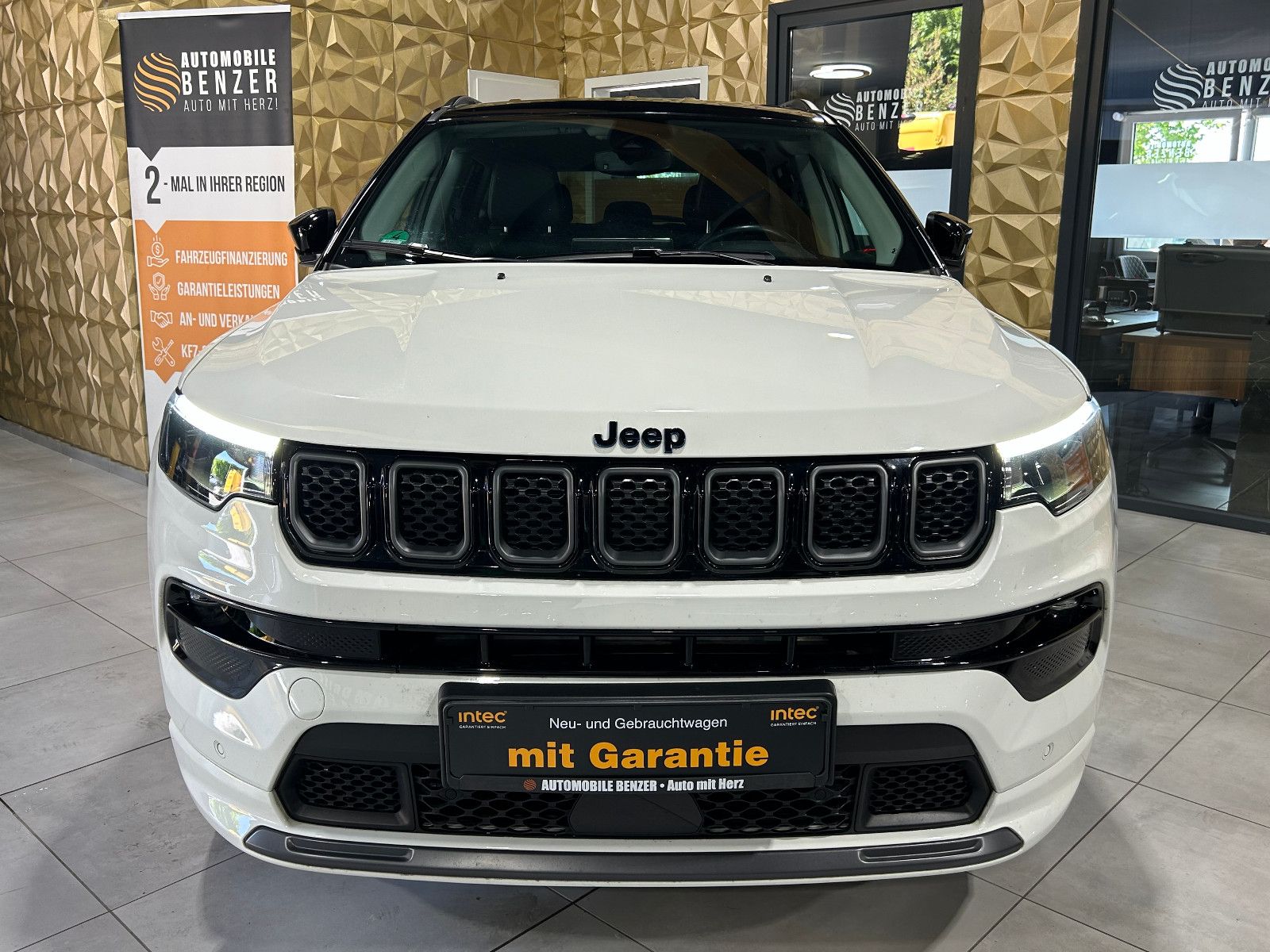 Fahrzeugabbildung Jeep Compass S Plug-In Hybrid 4WD/KAMERA/ACC/NAVI/DAB