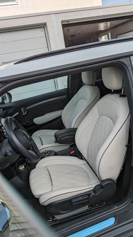 Image of MINI Cooper SE
