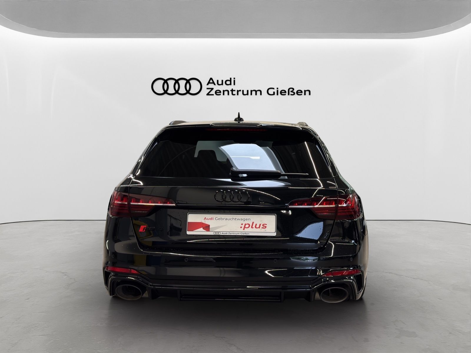 Audi RS 4 Avant 2.9 TFSI quattro Black competition pl foto 5