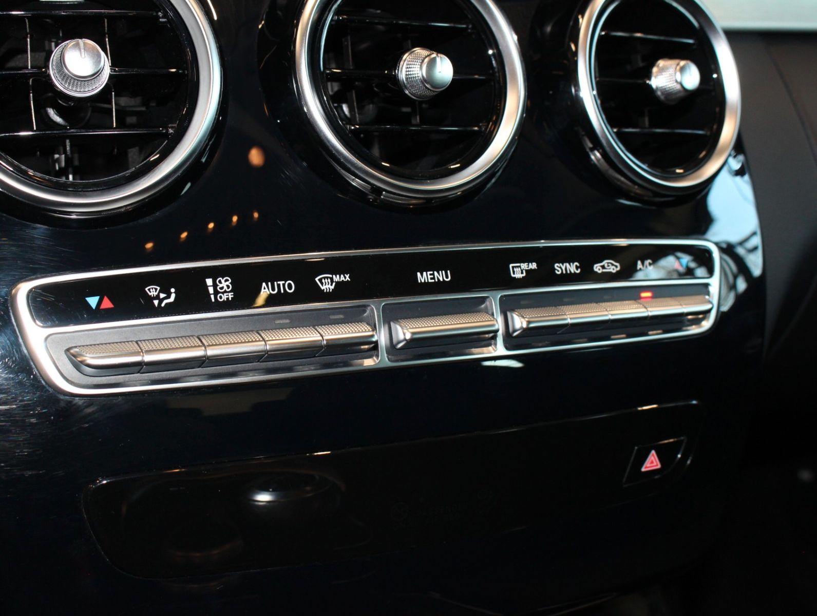 Fahrzeugabbildung Mercedes-Benz C 200 AVANTGARDE*2.Hand