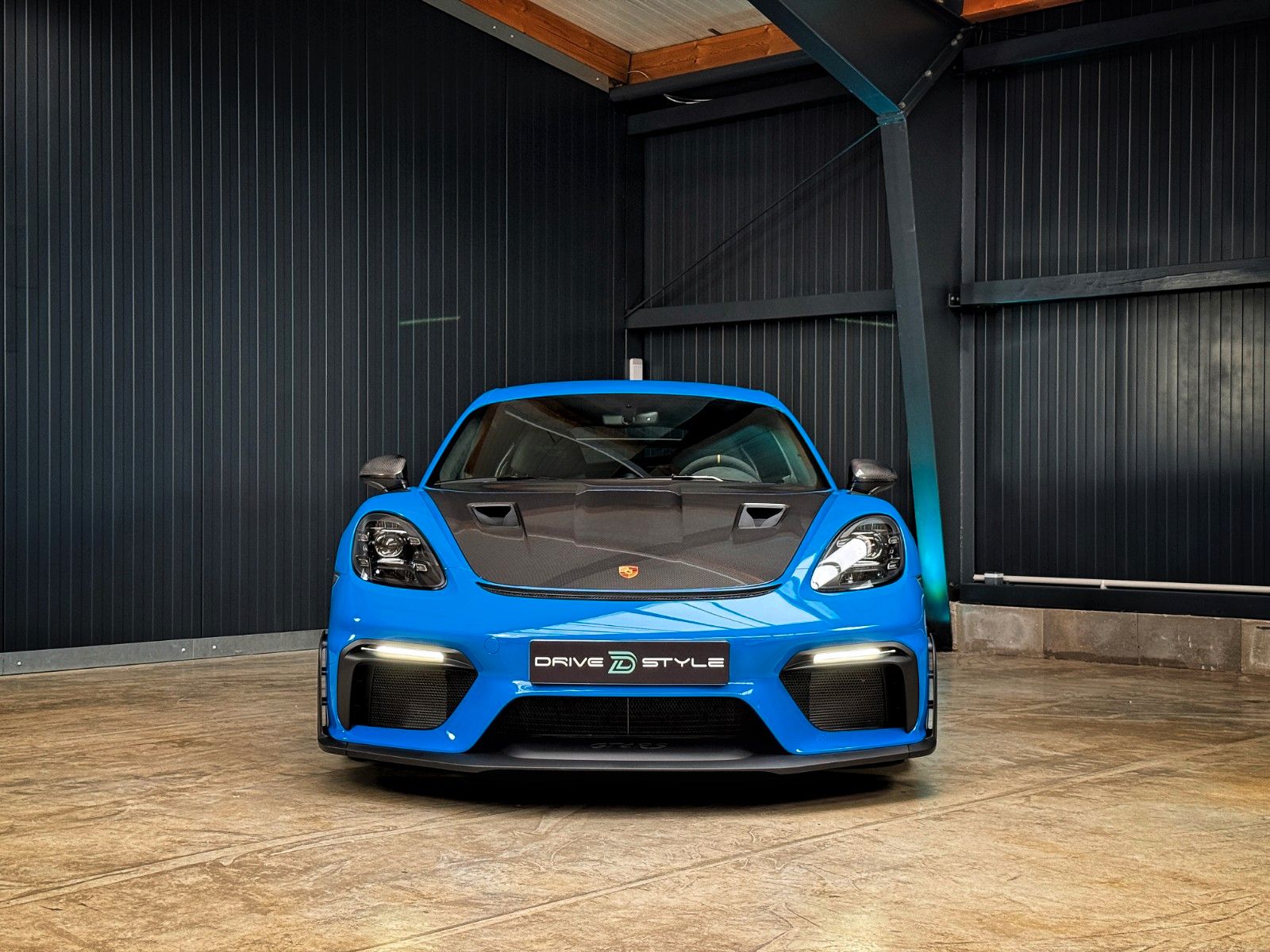 Fahrzeugabbildung Porsche Cayman GT4 RS
